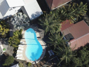 Gîte Confortable avec Piscine Partagée et Jardin à Saint-Louis - FR-1-786-41
